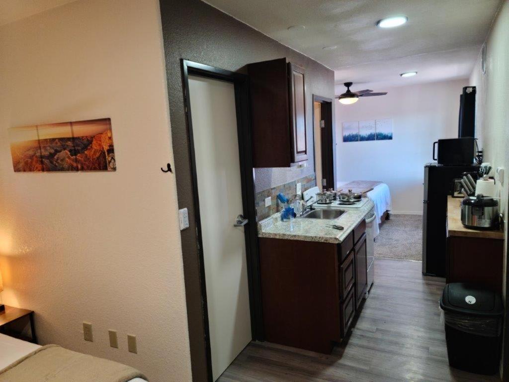 069B Comfortable Suite With Kitchenette And King Bed Near South Rim Sleeps 4 Valle Kültér fotó